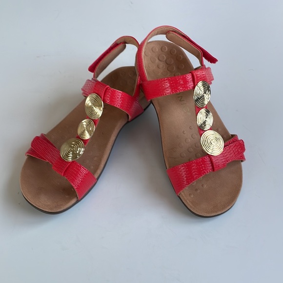 NWT Vionic Farra ll WVN Cherry Size 6 M - Picture 3 of 16